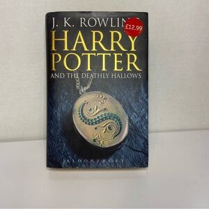 Harry Potter and the Deathly Hallows J.K. Rowling Bloomsbury 1st UK Edition 2007